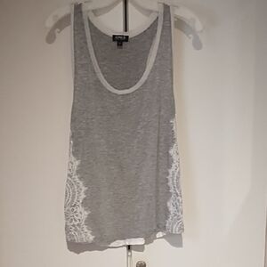 Jones New York Gray and White Lace Tank Top